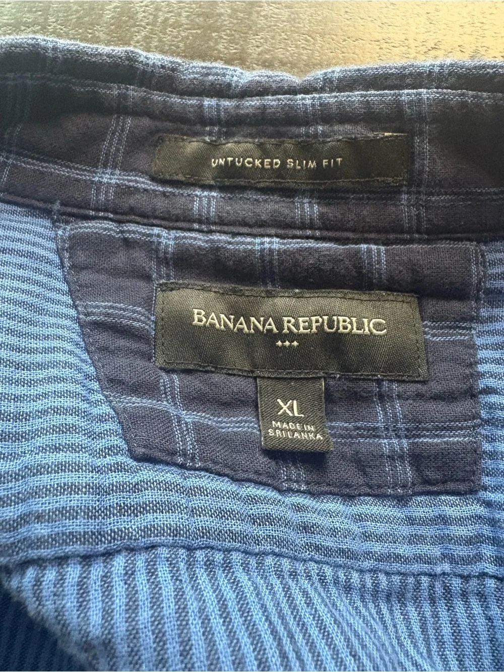 Banana Republic Untucked Slim Fit Blue Plaid Button Up Shirt Men’s XL Cotton